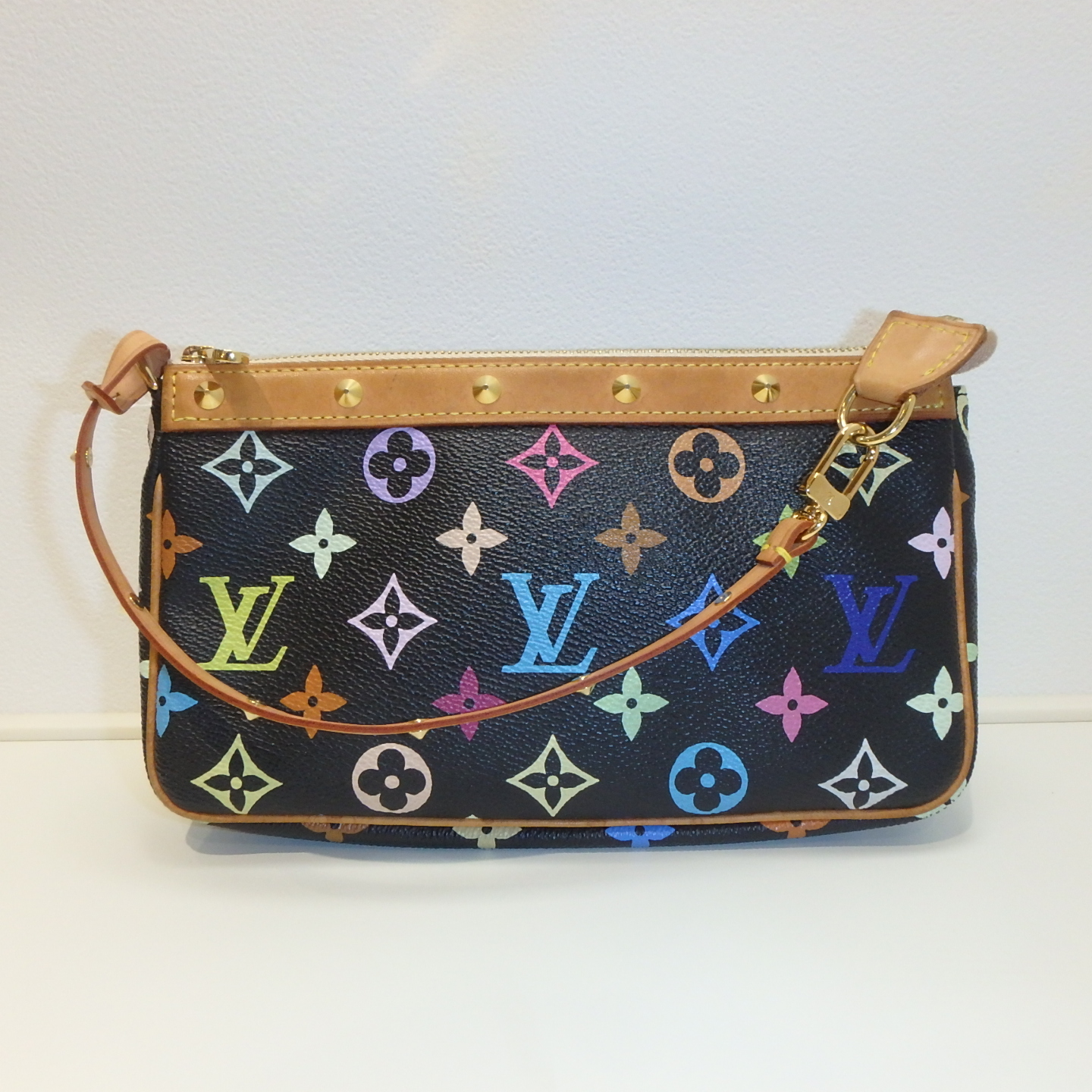 LV　ポシェットアクセソワール　モノグラムマルチカラー