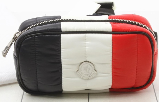 モンクレール(MONCLER)買取 ウエストポーチ　.jpg