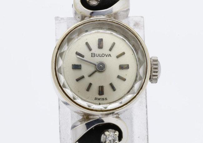 ブローバ（BULOVA）K18　レディース.png